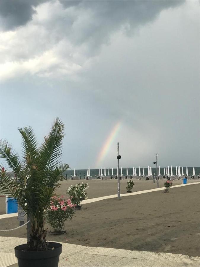 Marina Surf Hotel Năvodari Exterior foto
